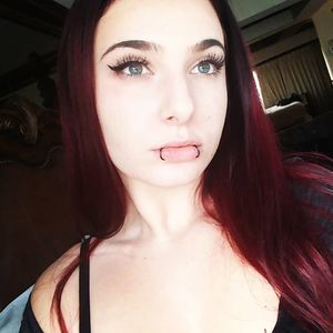 Meet your Posher, Coral